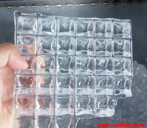 西安降温冰块.jpg 西安降温冰块.jpg